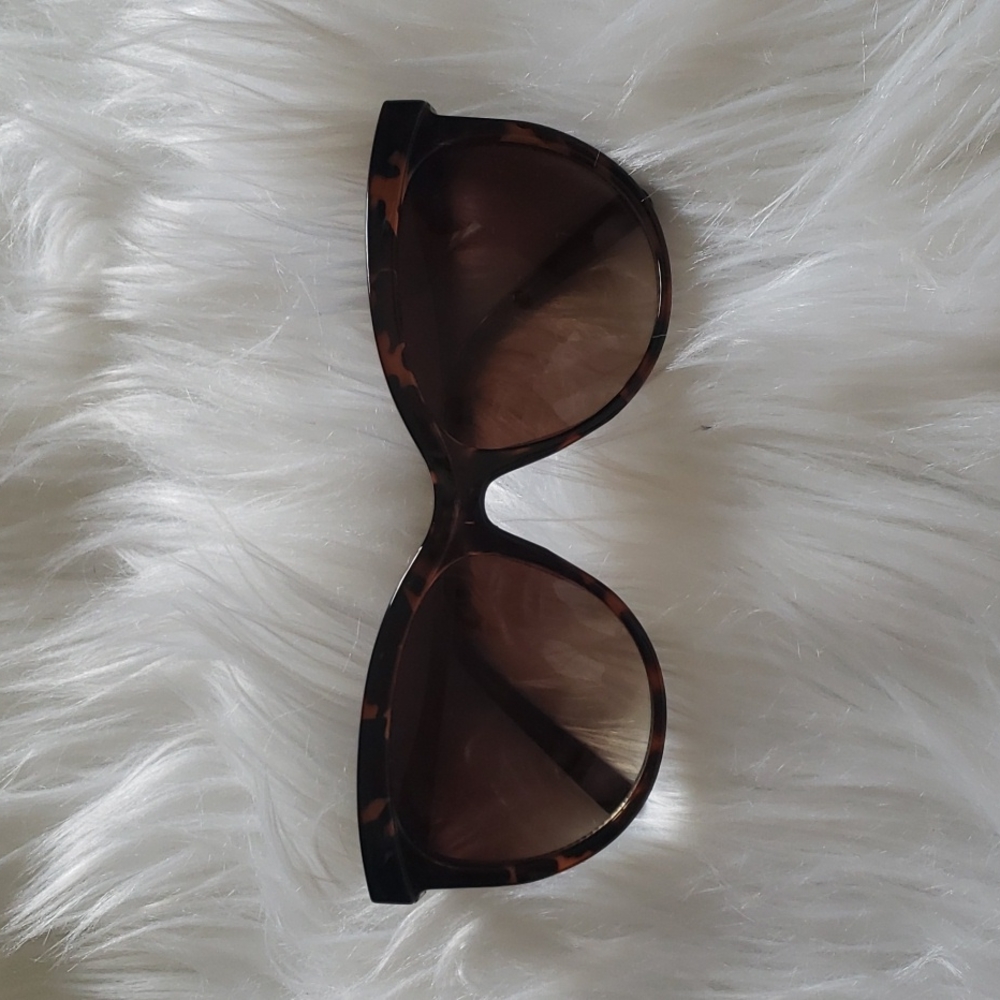 Studio M by Max Studio Sunglasses